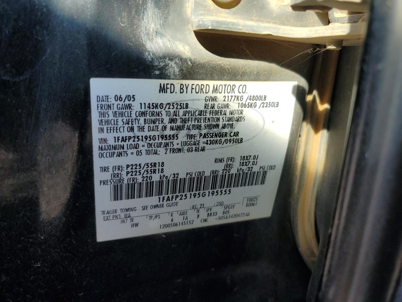 2005 Ford Five Hundred Limited VIN: 1FAFP25195G195555 Lot: 82637155