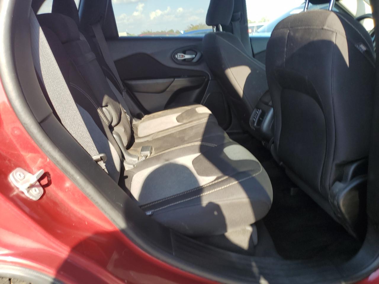 2014 Jeep Cherokee Latitude VIN: 1C4PJMCS4EW248532 Lot: 85324465