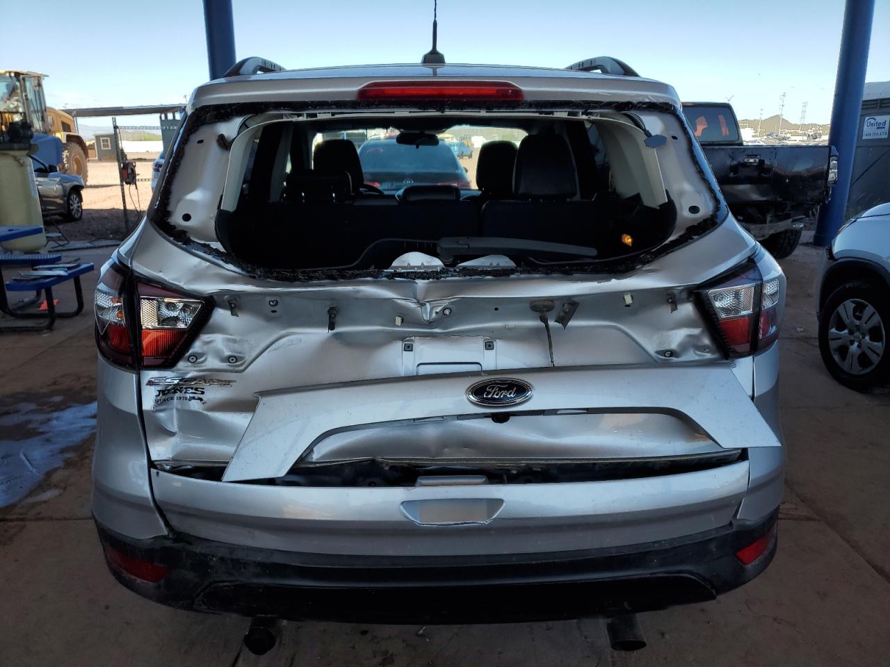 2018 Ford Escape Se VIN: 1FMCU0GDXJUD37663 Lot: 89918455