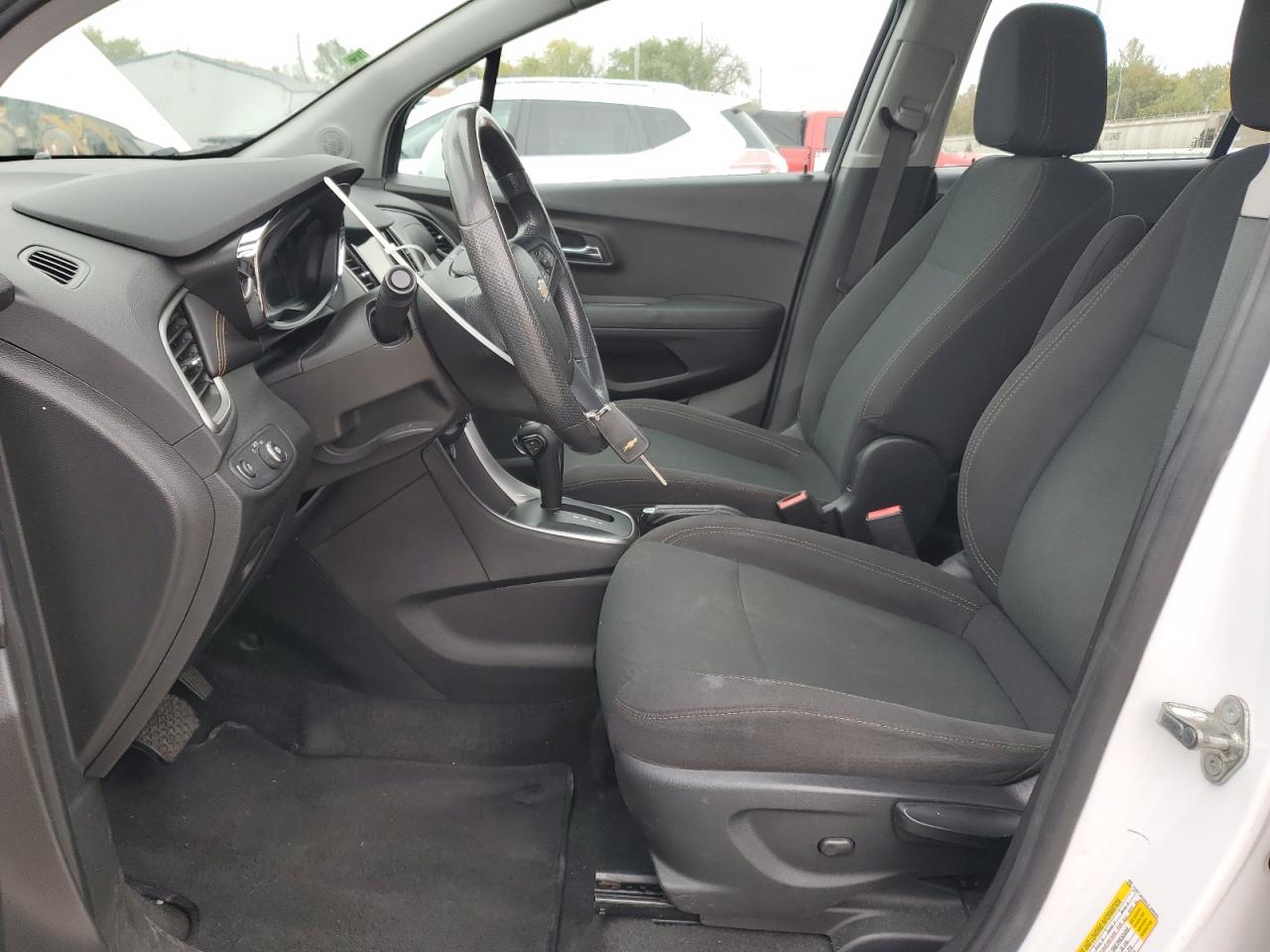 2018 Chevrolet Trax Ls VIN: 3GNCJNSB6JL389583 Lot: 89544015