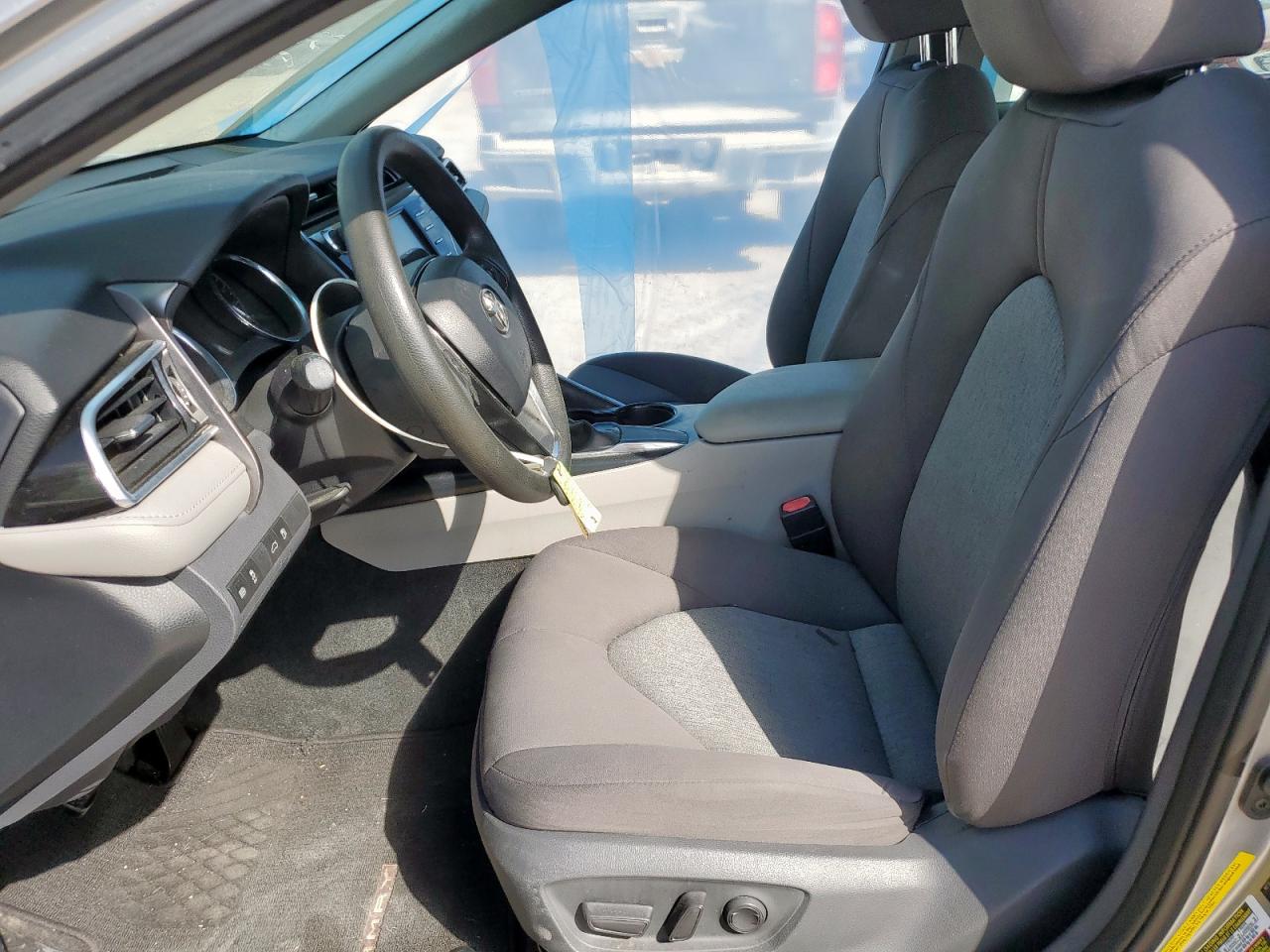 2018 Toyota Camry L VIN: 4T1B11HK5JU668481 Lot: 84797435