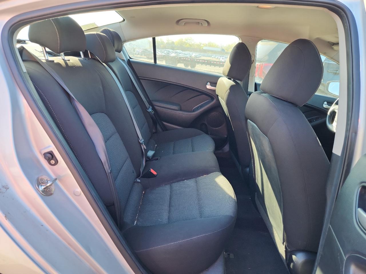 2018 Kia Forte Lx VIN: 3KPFK4A79JE249476 Lot: 86527215
