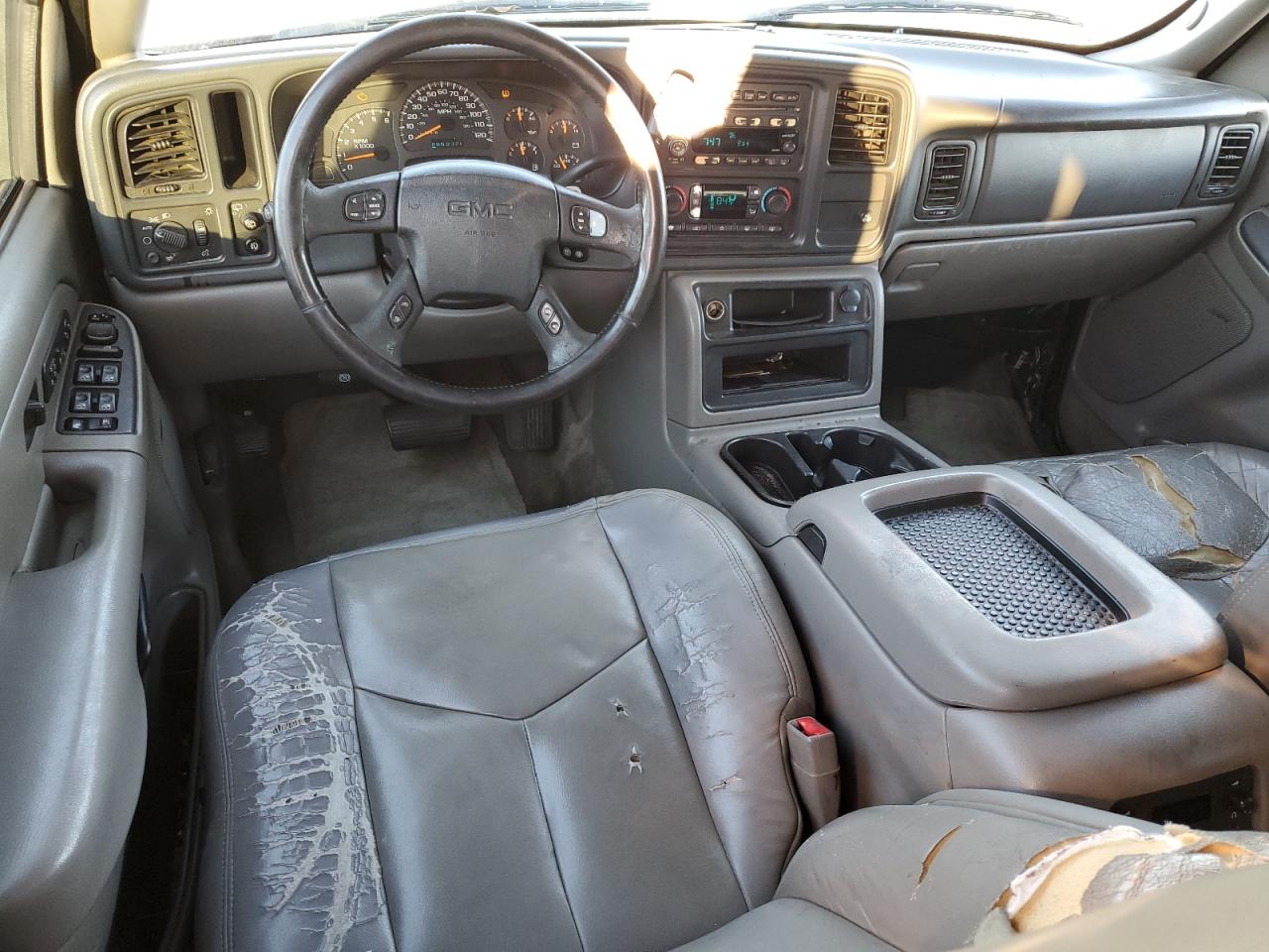 2004 GMC Yukon Xl C1500 VIN: 3GKEC16T04G149017 Lot: 86546465