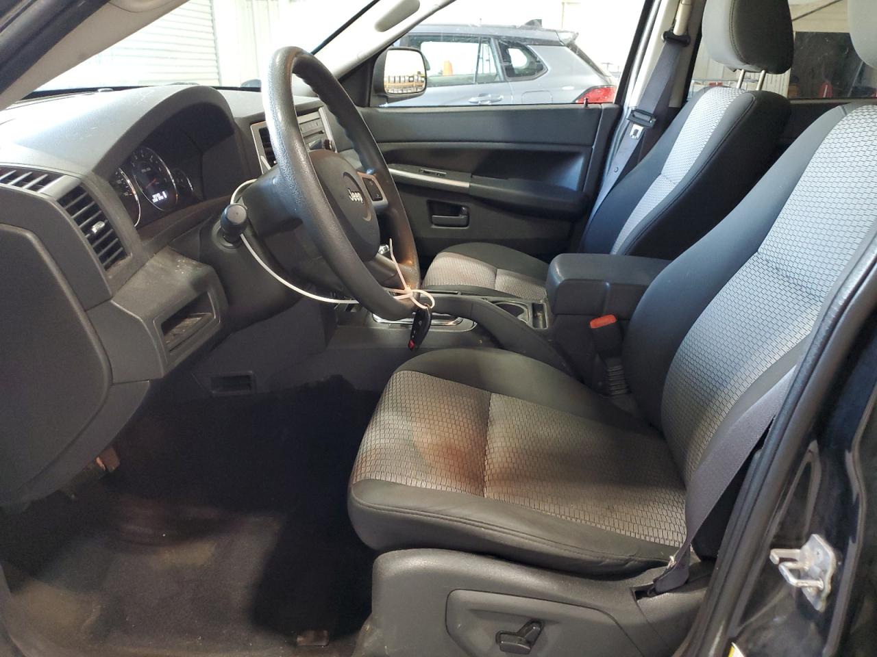 2008 Jeep Grand Cherokee Laredo VIN: 1J8GR48K08C243960 Lot: 89565895