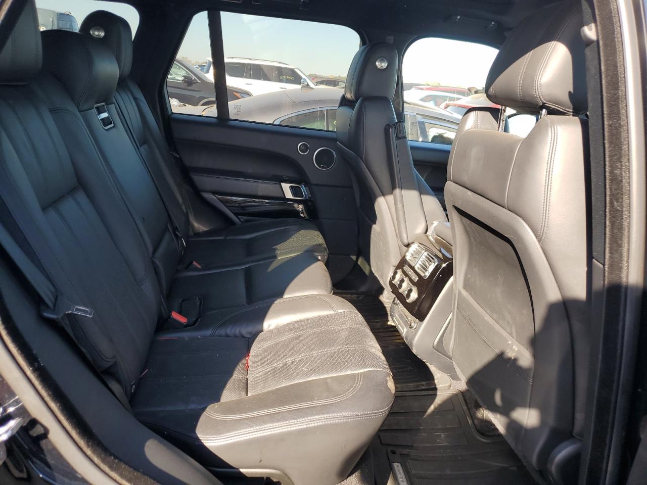 2015 Land Rover Range Rover Hse VIN: SALGS2VFXFA198423 Lot: 81950555