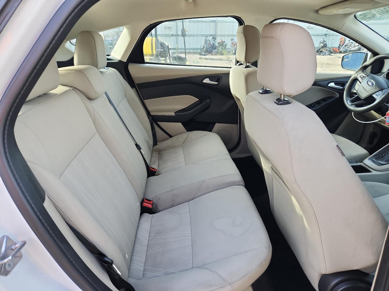 2018 Ford Focus Se VIN: 1FADP3K20JL251121 Lot: 85377425