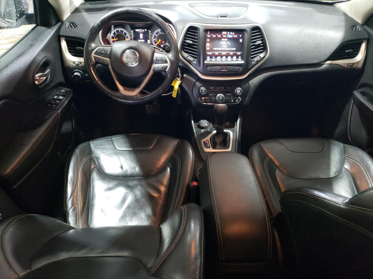 2015 Jeep Cherokee Latitude VIN: 1C4PJMCS8FW577994 Lot: 86148485