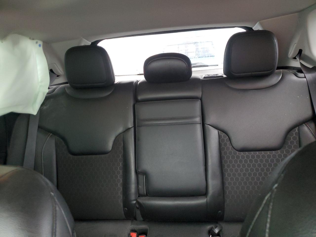 2018 Jeep Compass Latitude VIN: 3C4NJCBB2JT182498 Lot: 82304205