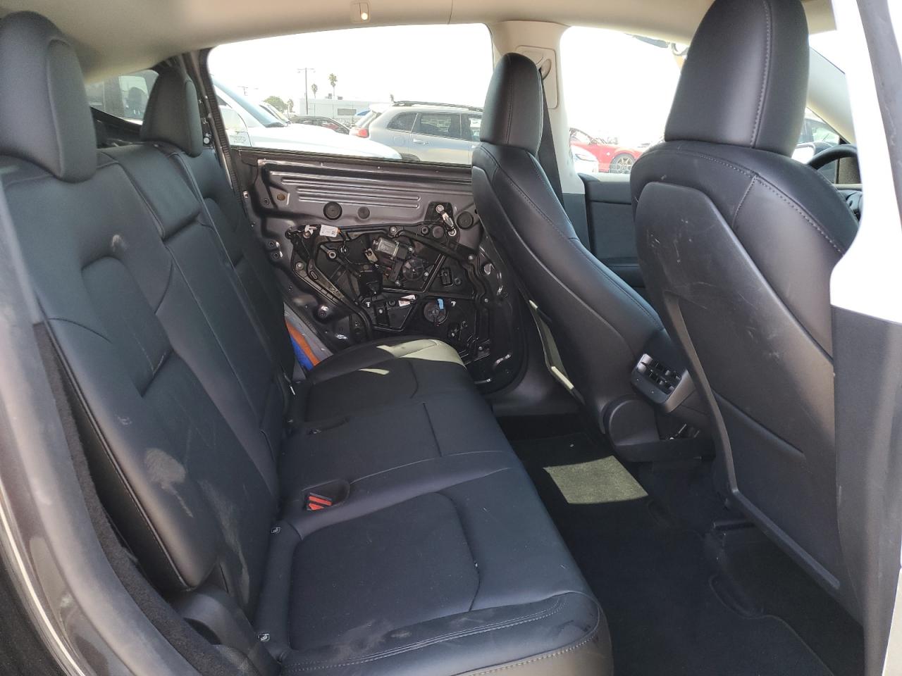 2024 Tesla Model Y VIN: 7SAYGDEF5RF085454 Lot: 85517335