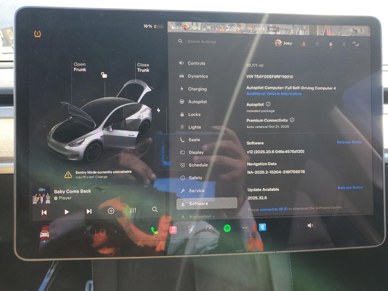 2024 Tesla Model Y VIN: 7SAYGDEF9RF119010 Lot: 85004255