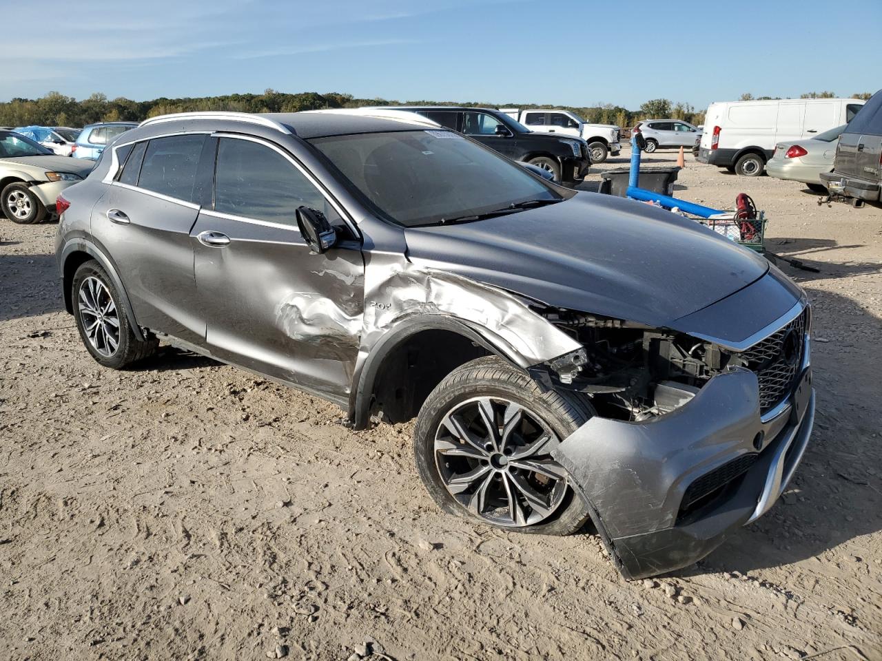QX30 QX30
