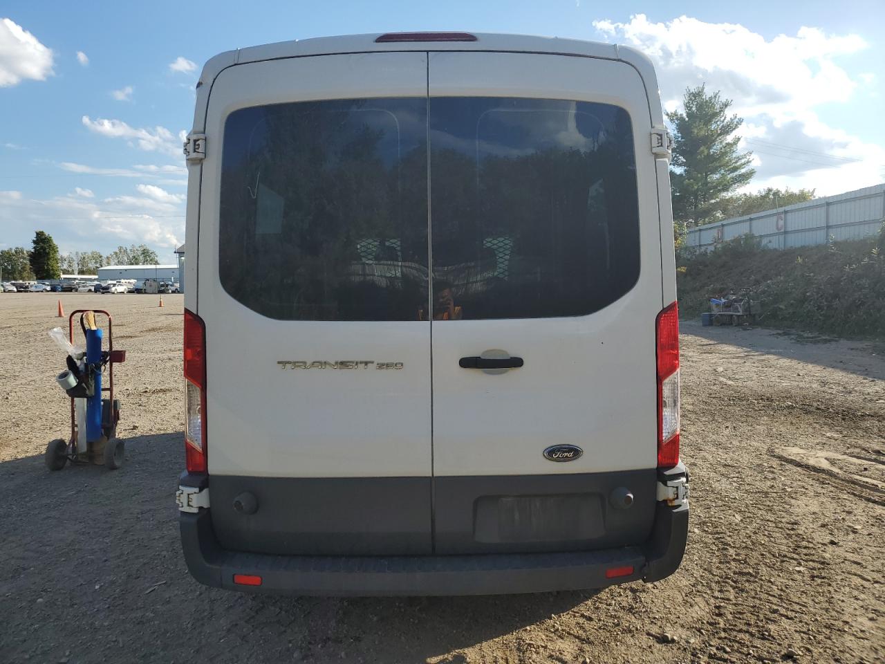2015 Ford Transit T-250 VIN: 1FTNR2CM3FKB26274 Lot: 85677825