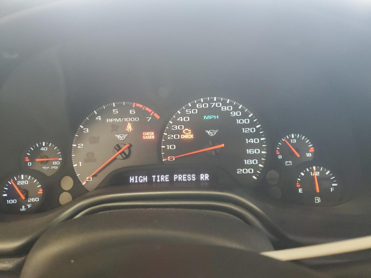 2002 Chevrolet Corvette VIN: 1G1YY32G825104273 Lot: 82208015