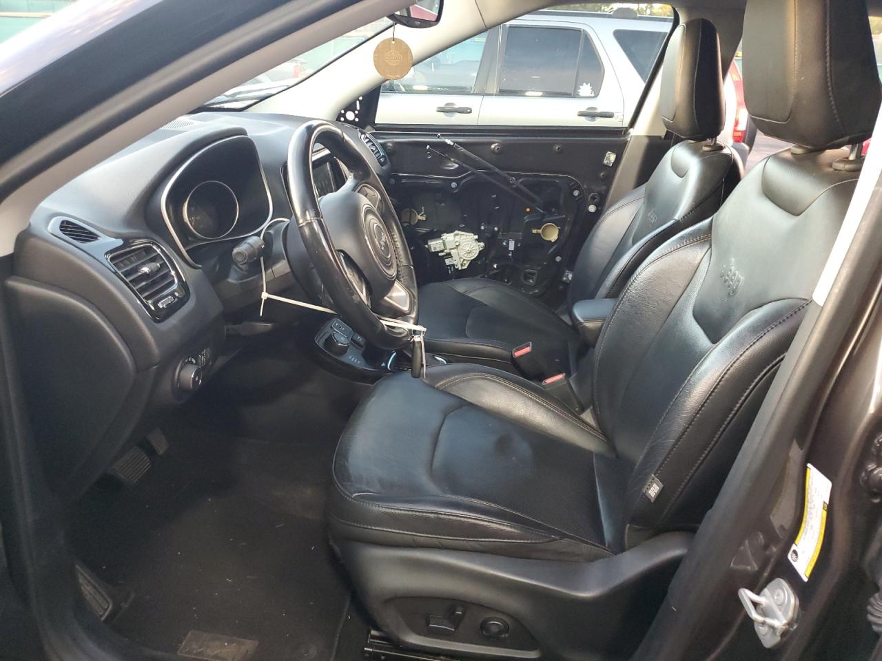 2018 Jeep Compass Limited VIN: 3C4NJDCB9JT202069 Lot: 81947655