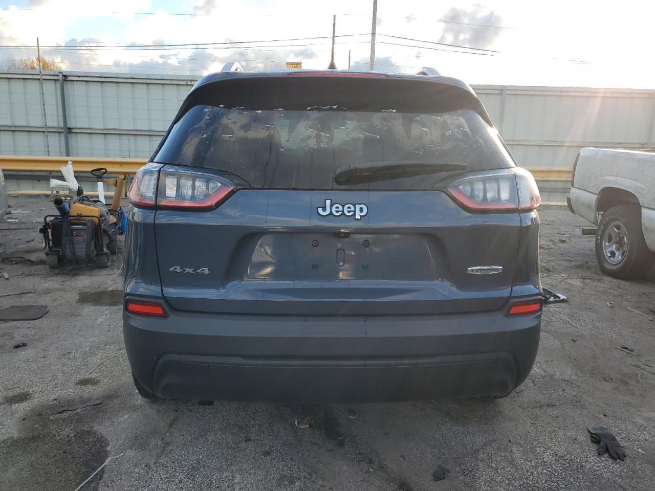 2019 Jeep Cherokee Latitude VIN: 1C4PJMCB2KD486936 Lot: 90668225