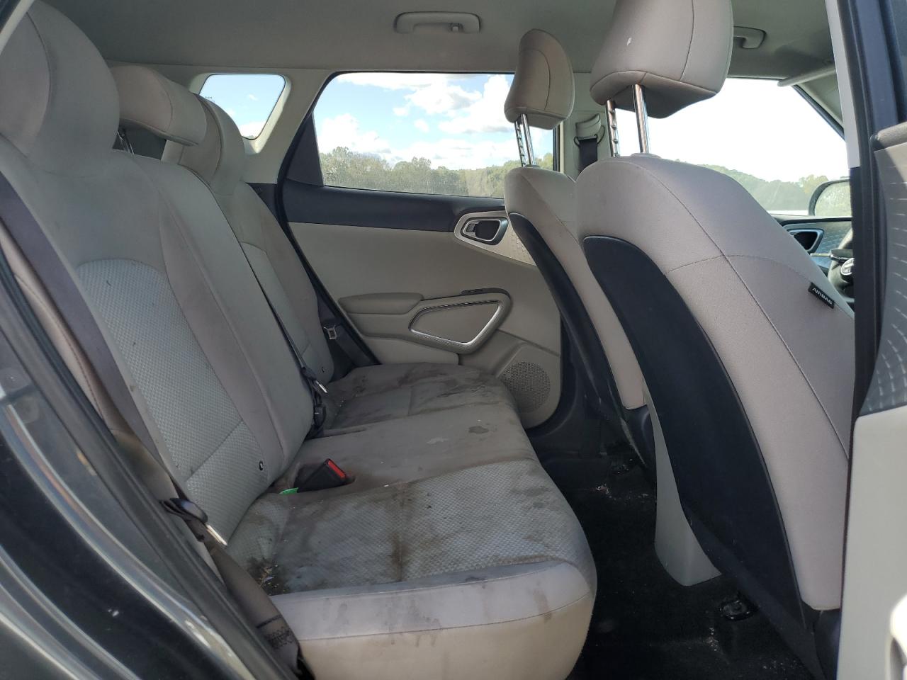 2023 Kia Soul Lx VIN: KNDJ23AU7P7888104 Lot: 82400435