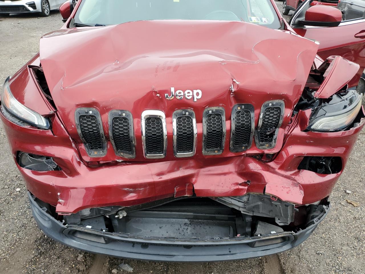 2016 Jeep Cherokee Latitude VIN: 1C4PJLCS4GW195392 Lot: 81740255