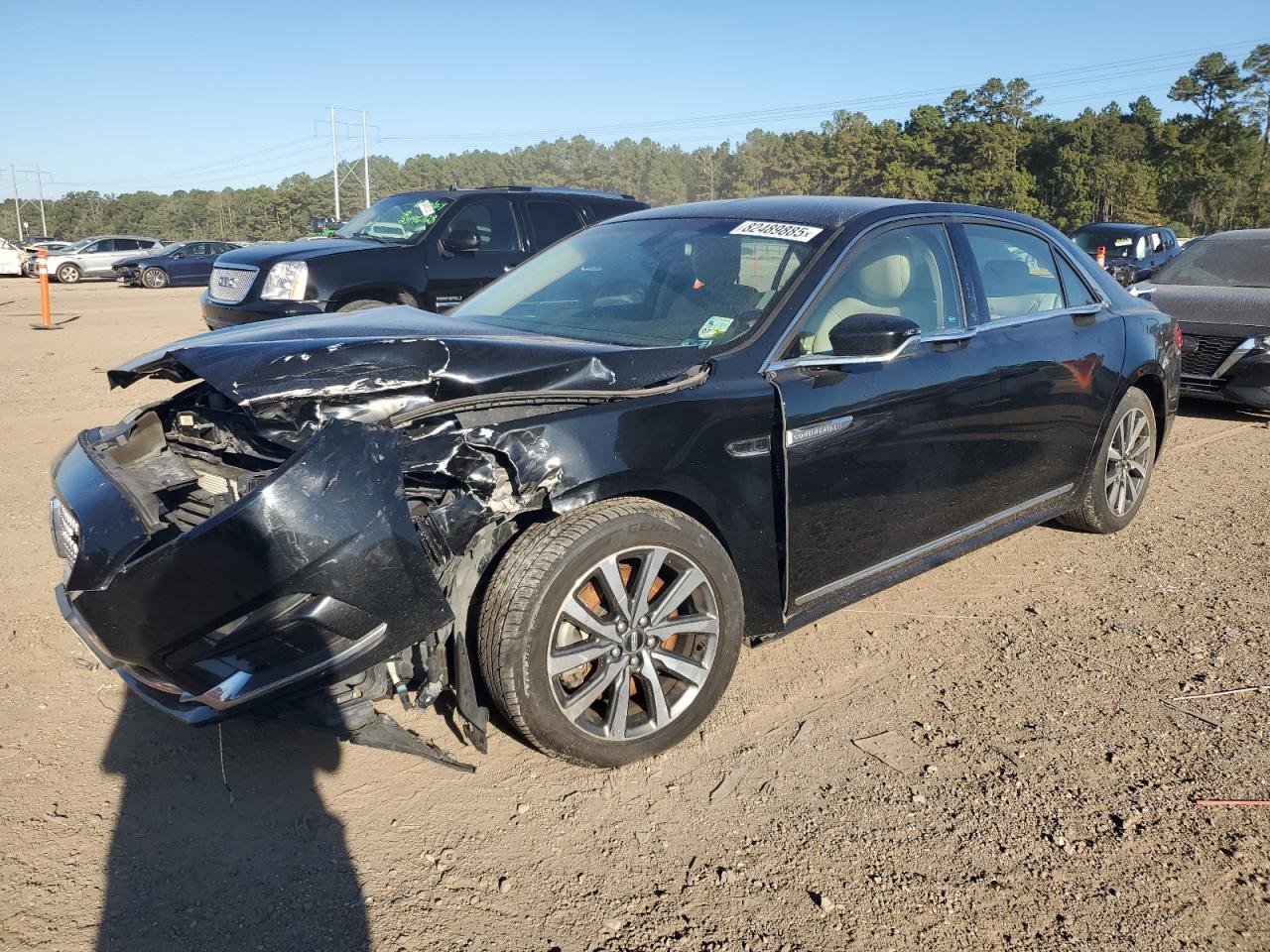 2017 Lincoln Continental Premiere