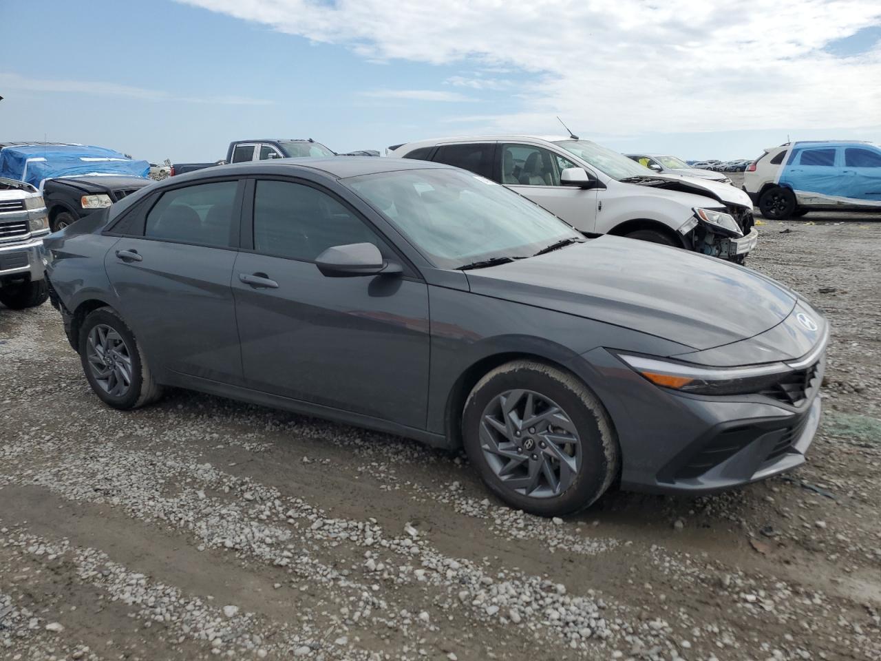 Elantra Elantra