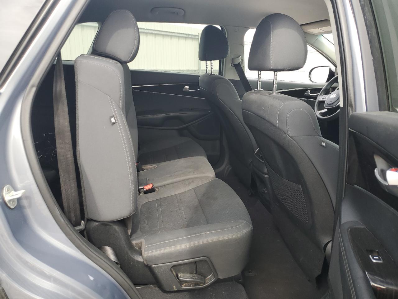 2019 Kia Sorento L VIN: 5XYPG4A31KG598056 Lot: 84757315