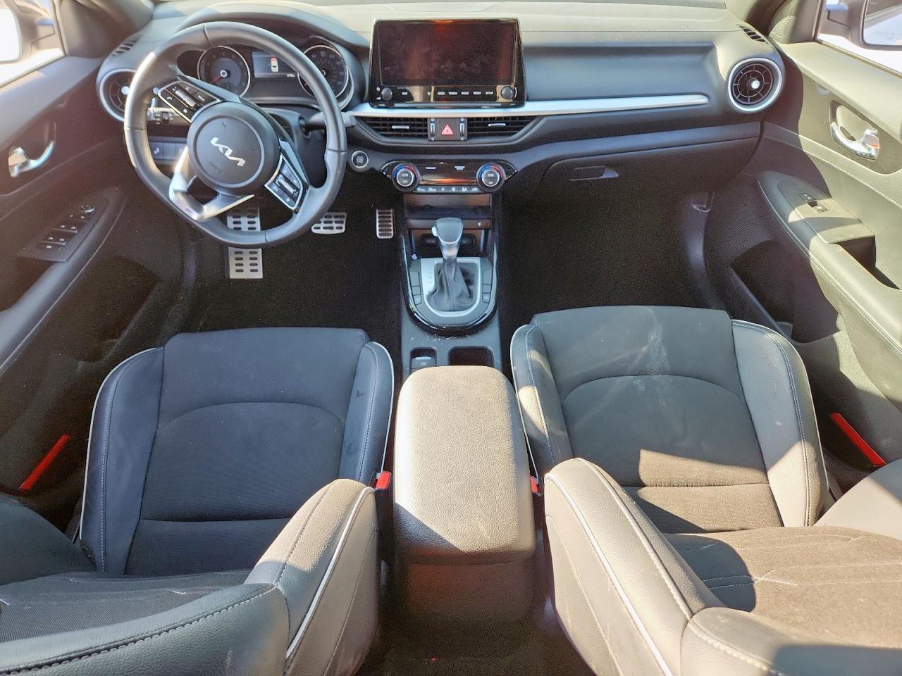 2024 Kia Forte Gt Line VIN: 3KPF54AD9RE767743 Lot: 85572965