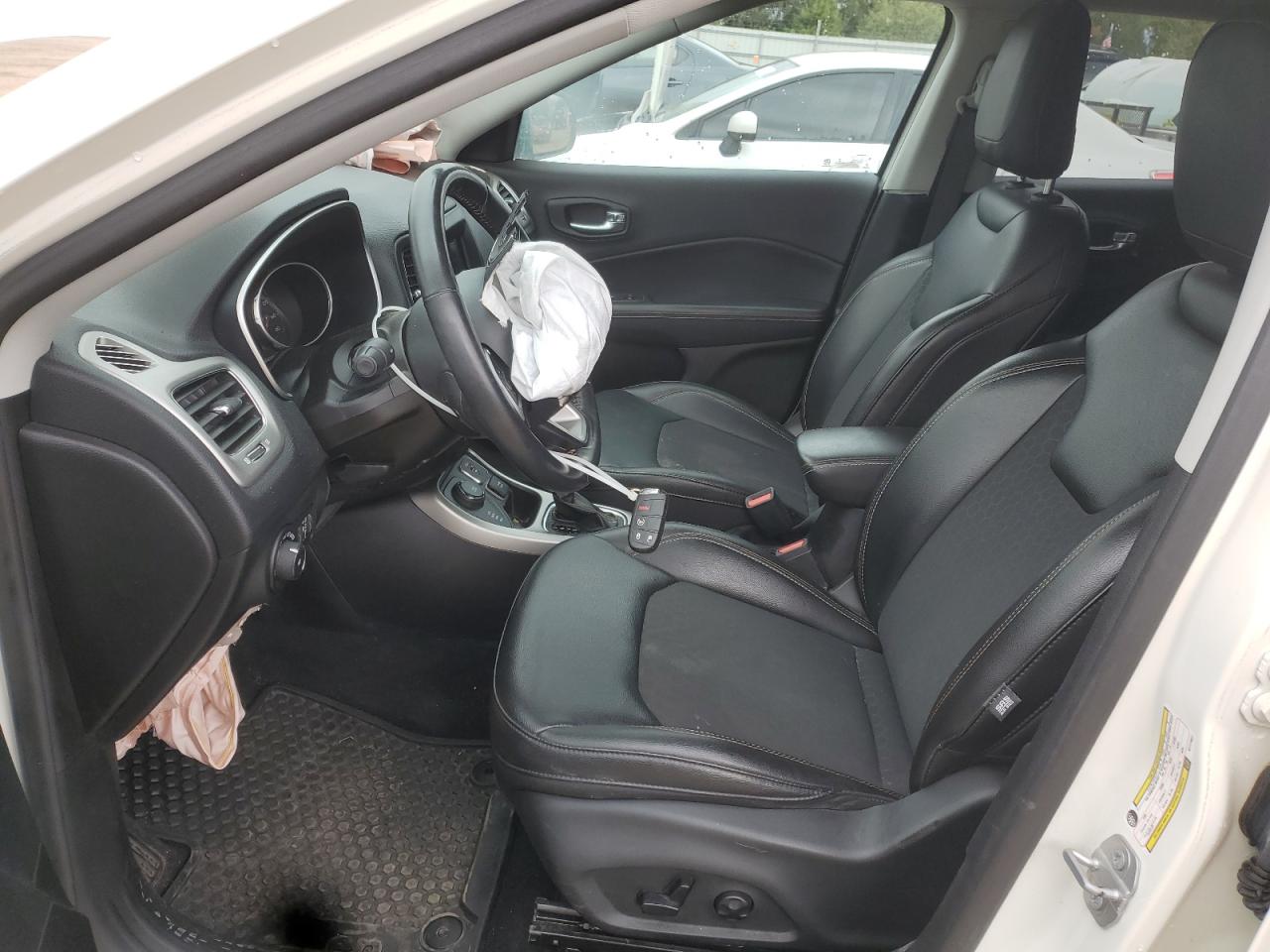 2019 Jeep Compass Latitude VIN: 3C4NJDBB6KT711927 Lot: 89624945