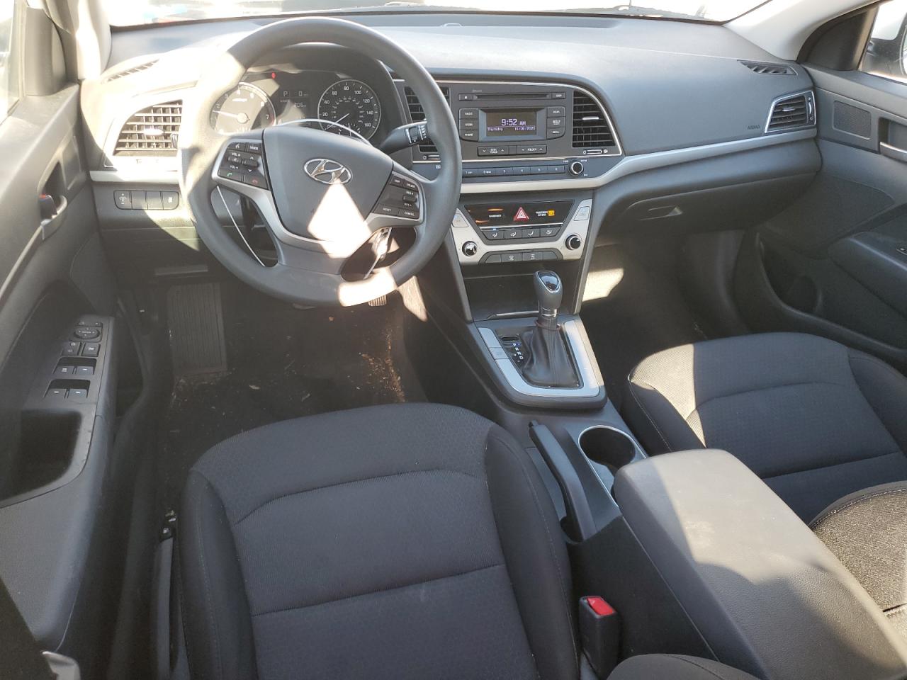 2018 Hyundai Elantra Se VIN: 5NPD74LF3JH352028 Lot: 84831915