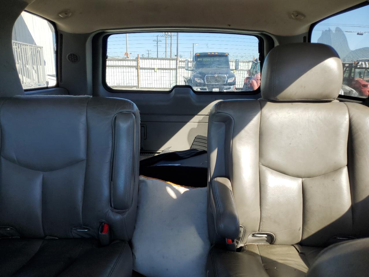 2003 Chevrolet Tahoe VIN: 1GNEC13ZX3R130663 Lot: 82402255