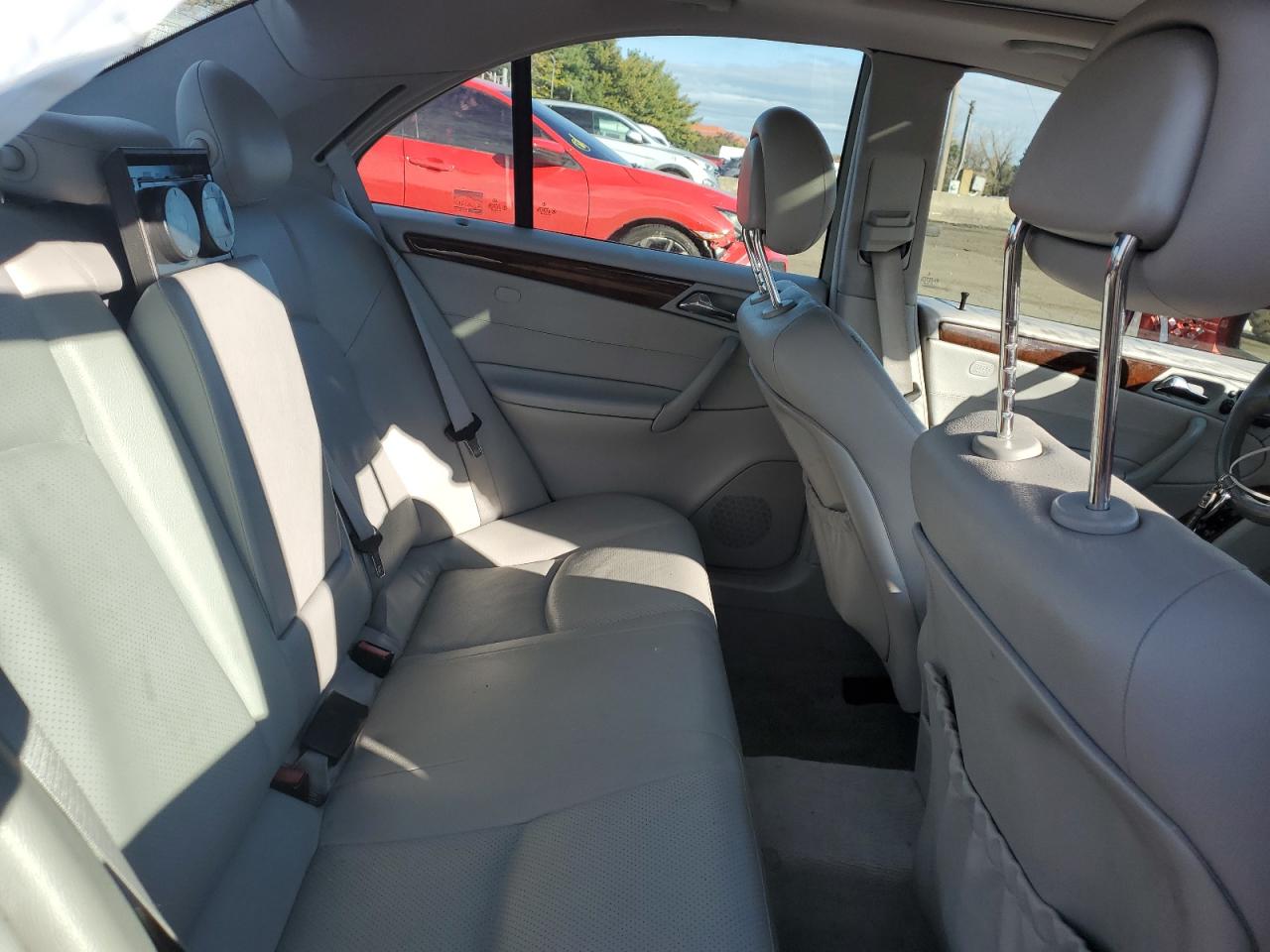 2002 Mercedes-Benz C 240 VIN: WDBRF61J52F180736 Lot: 89566395