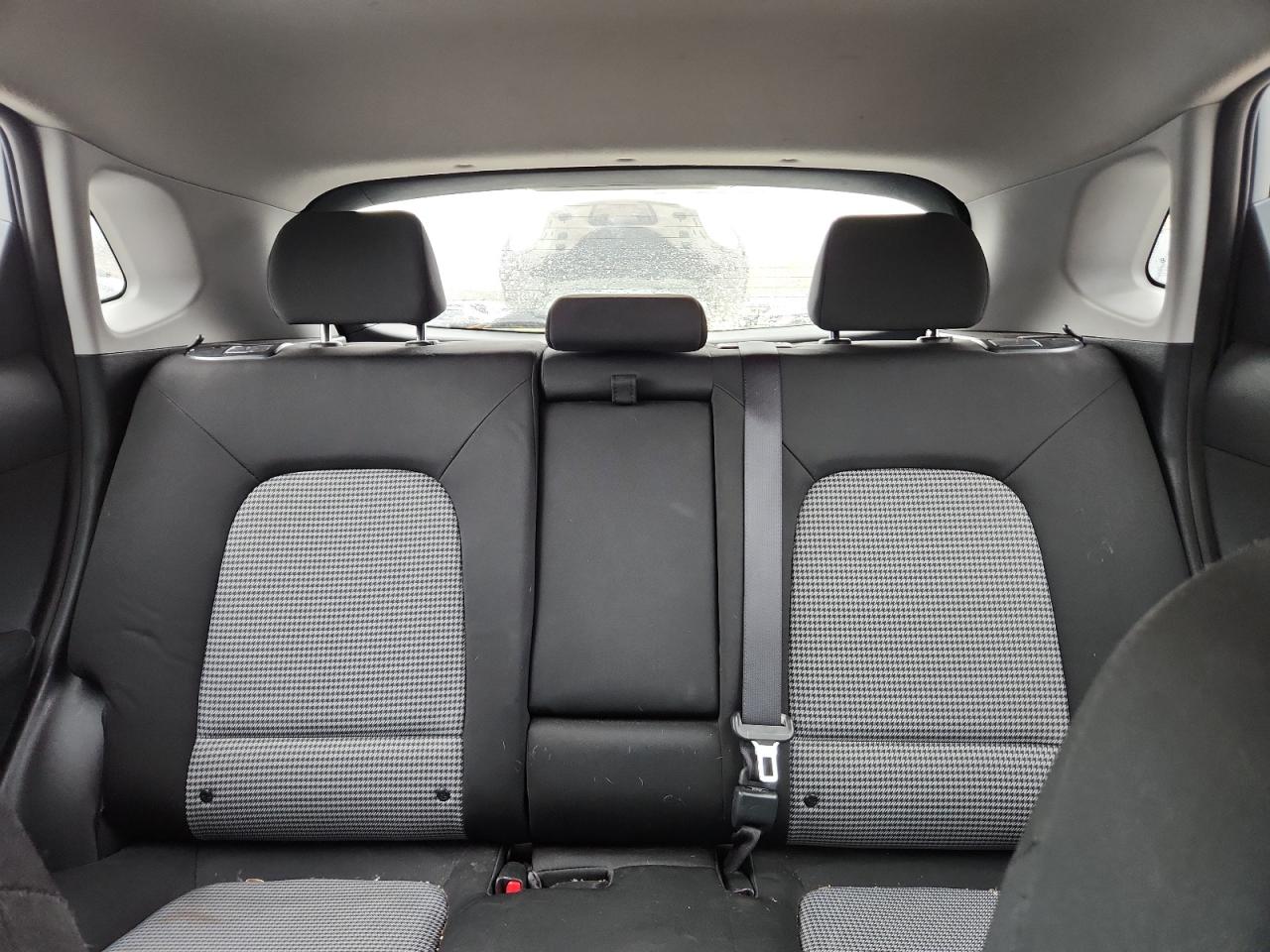 2019 Hyundai Kona Se VIN: KM8K1CAA0KU294716 Lot: 85582035