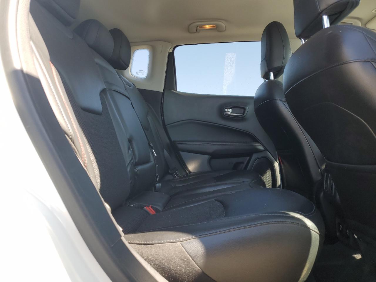 2019 Jeep Compass Trailhawk VIN: 3C4NJDDB0KT709670 Lot: 84705395