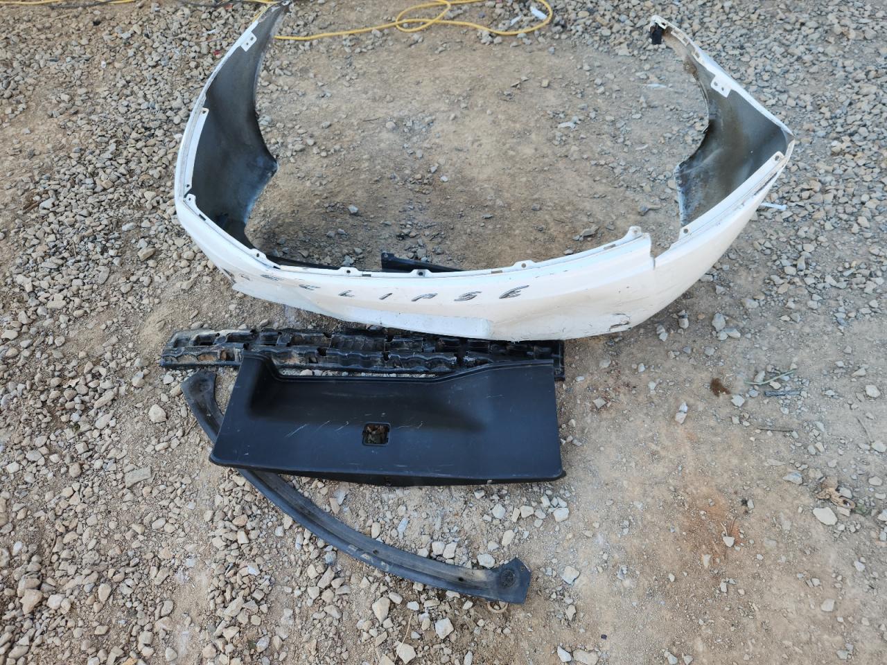 2008 Mitsubishi Eclipse Se VIN: 4A3AK64F48E010770 Lot: 81893525