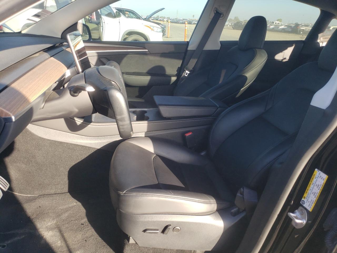 2023 Tesla Model Y VIN: 7SAYGDEF7PF767569 Lot: 82751065