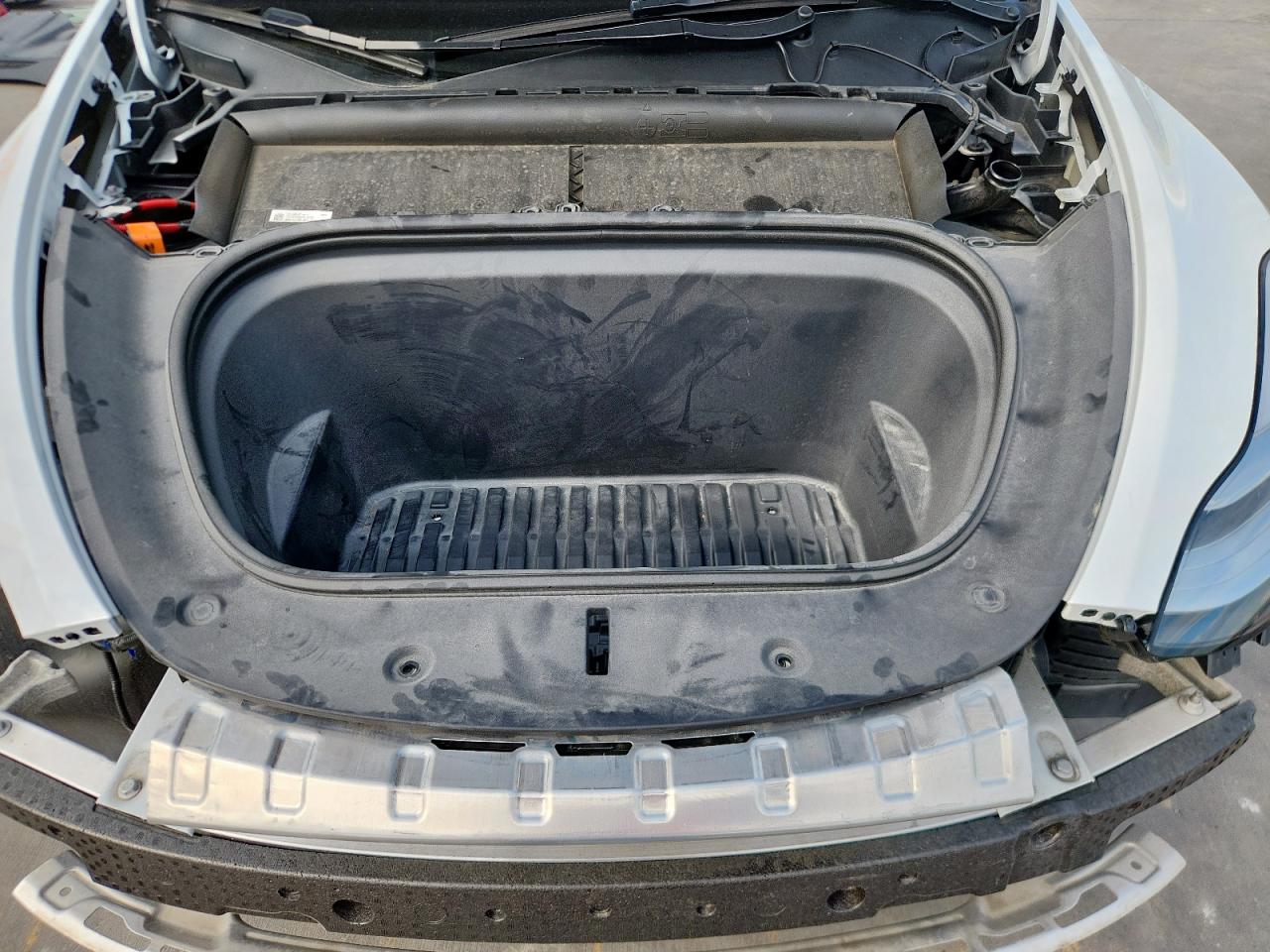 2023 Tesla Model Y VIN: 7SAYGDEE1PA092791 Lot: 85533965