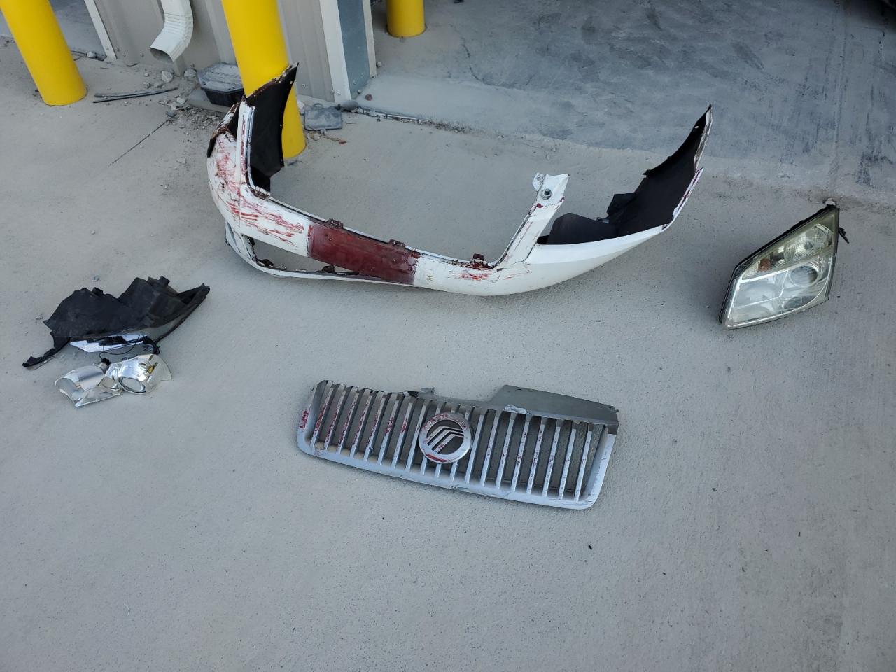 2008 Mercury Milan VIN: 3MEHM07Z28R638353 Lot: 81979165