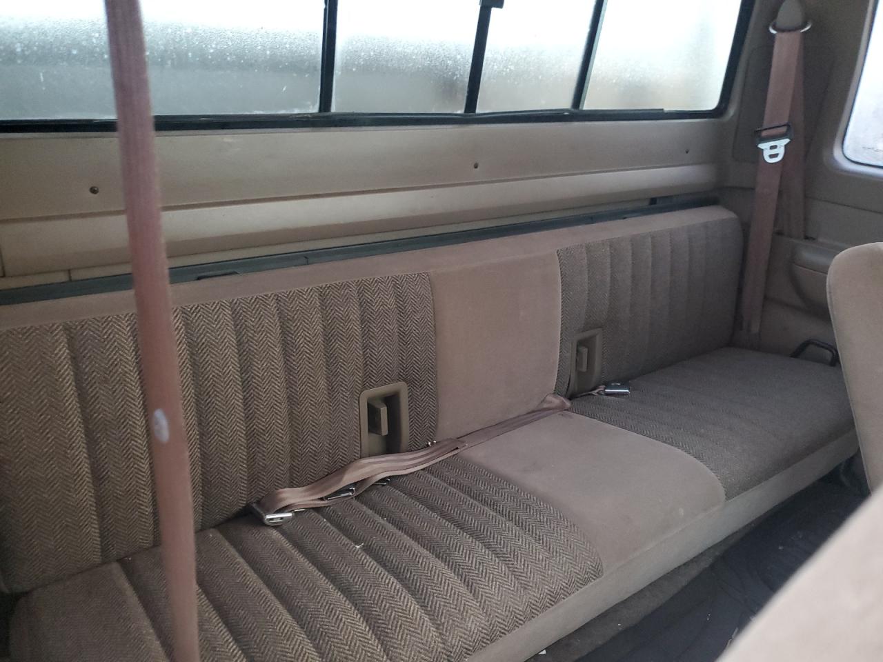 1992 Ford F150 VIN: 1FTEX15N0NKA46015 Lot: 82639185