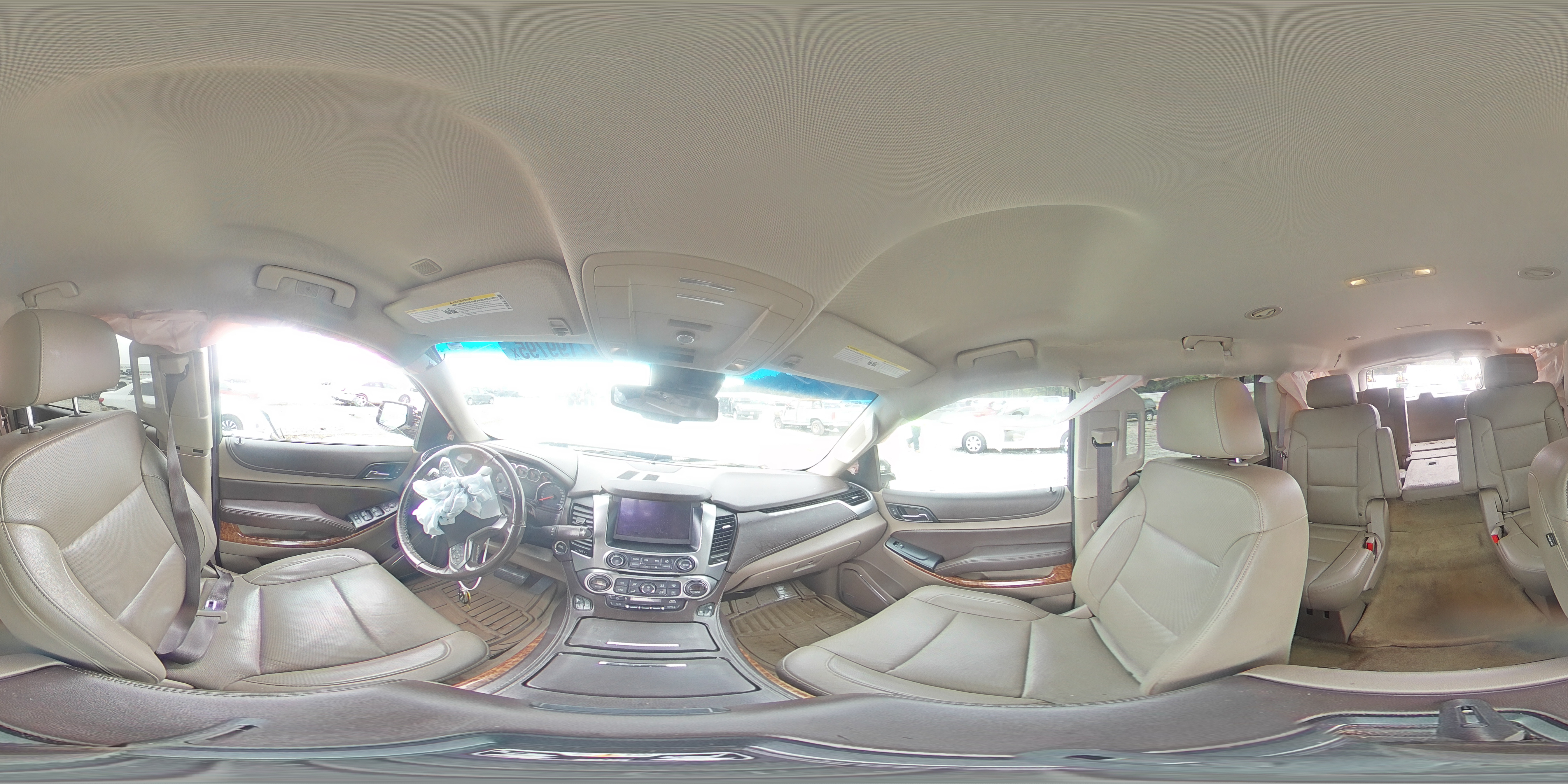 2018 Chevrolet Tahoe K1500 Premier VIN: 1GNSKCKC4JR144697 Lot: 82199795