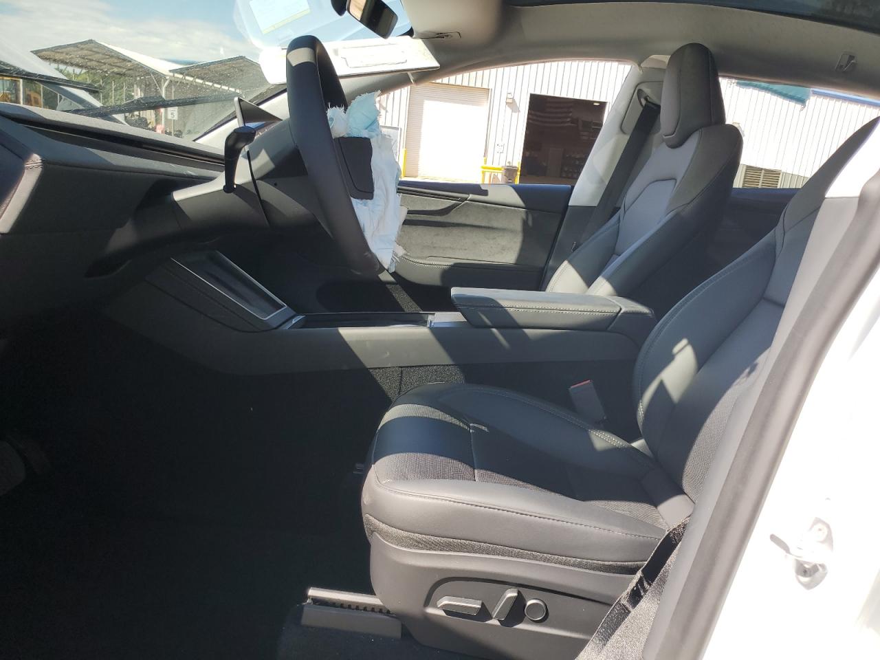 2026 Tesla Model Y VIN: 7SAYGDED8TA428339 Lot: 84760345