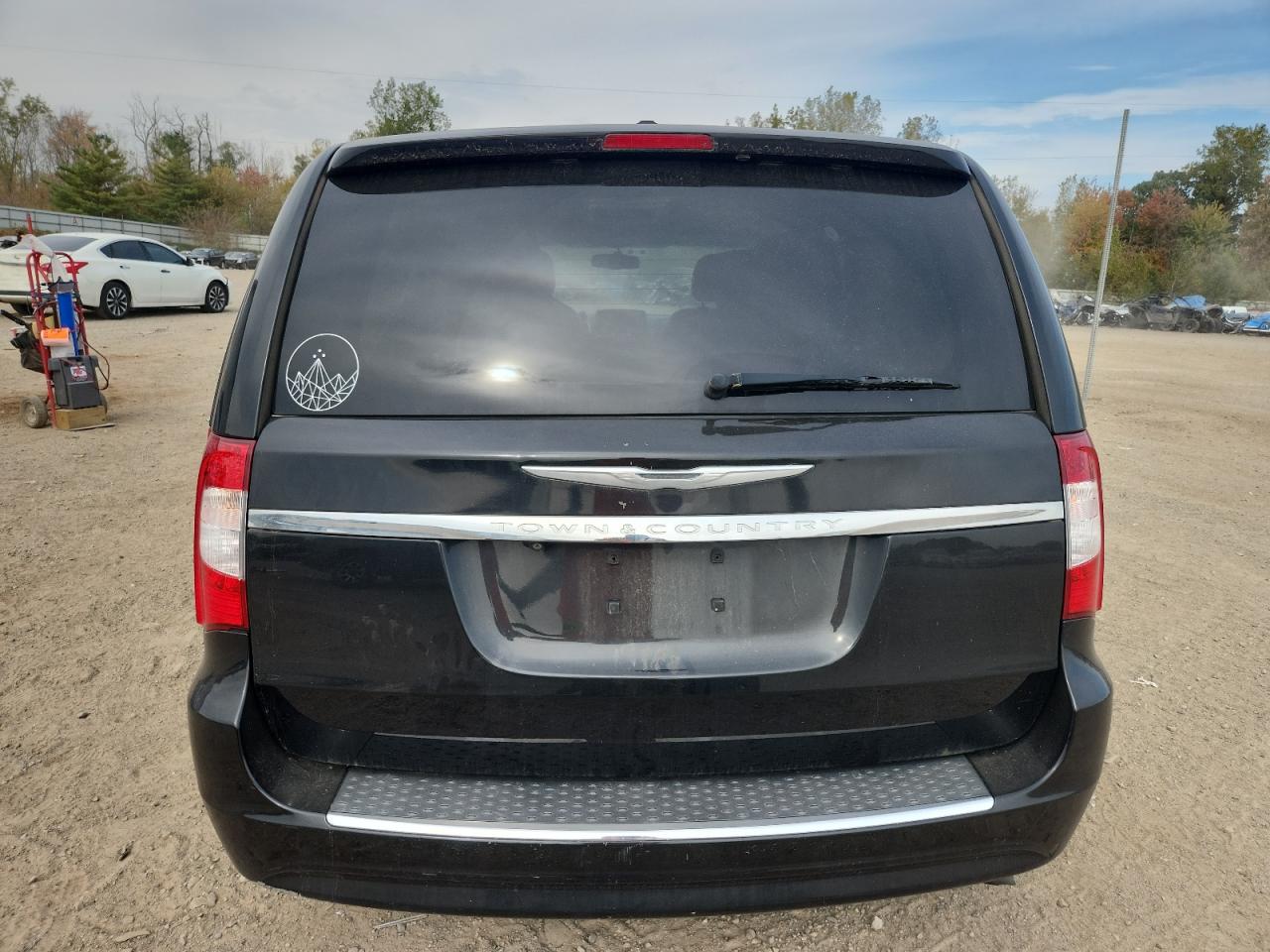 2015 Chrysler Town & Country Touring VIN: 2C4RC1BG4FR657039 Lot: 82571415