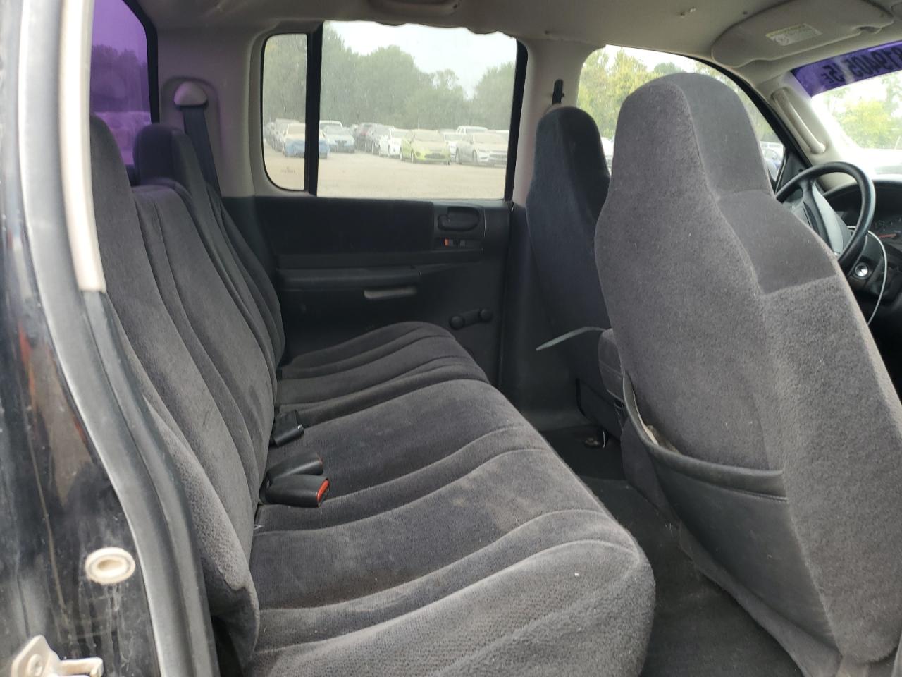 2003 Dodge Dakota Quad Sport VIN: 1D7HG38X93S235495 Lot: 81940545