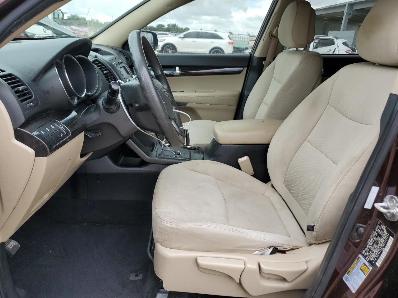 2012 Kia Sorento Base VIN: 5XYKT4A19CG289652 Lot: 85661705