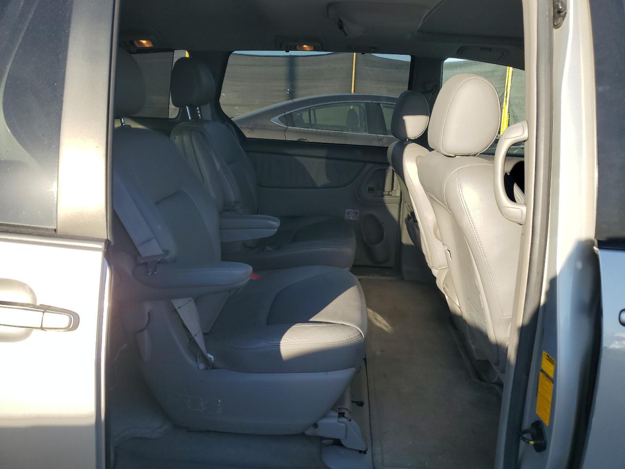 2004 Toyota Sienna Xle VIN: 5TDZA22C64S102641 Lot: 85000295