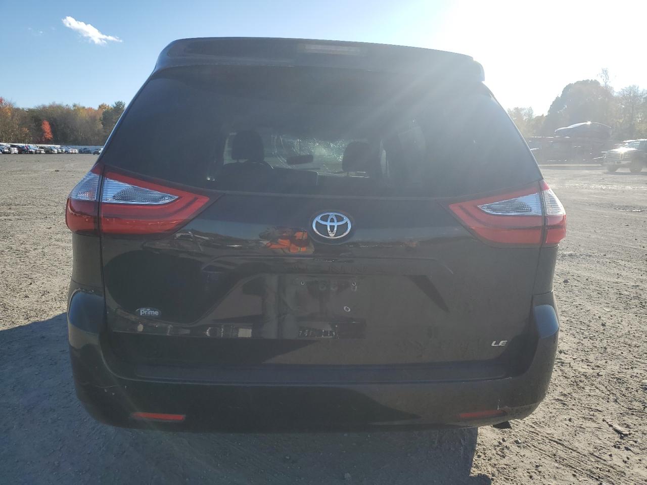 2017 Toyota Sienna Le VIN: 5TDKZ3DC3HS854512 Lot: 89645375