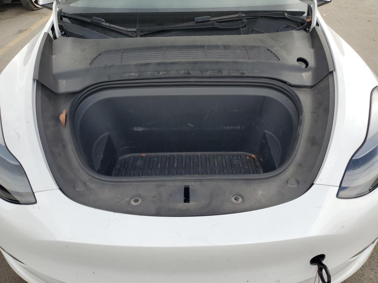 2022 Tesla Model Y VIN: 7SAYGAEE5NF523678 Lot: 87271055