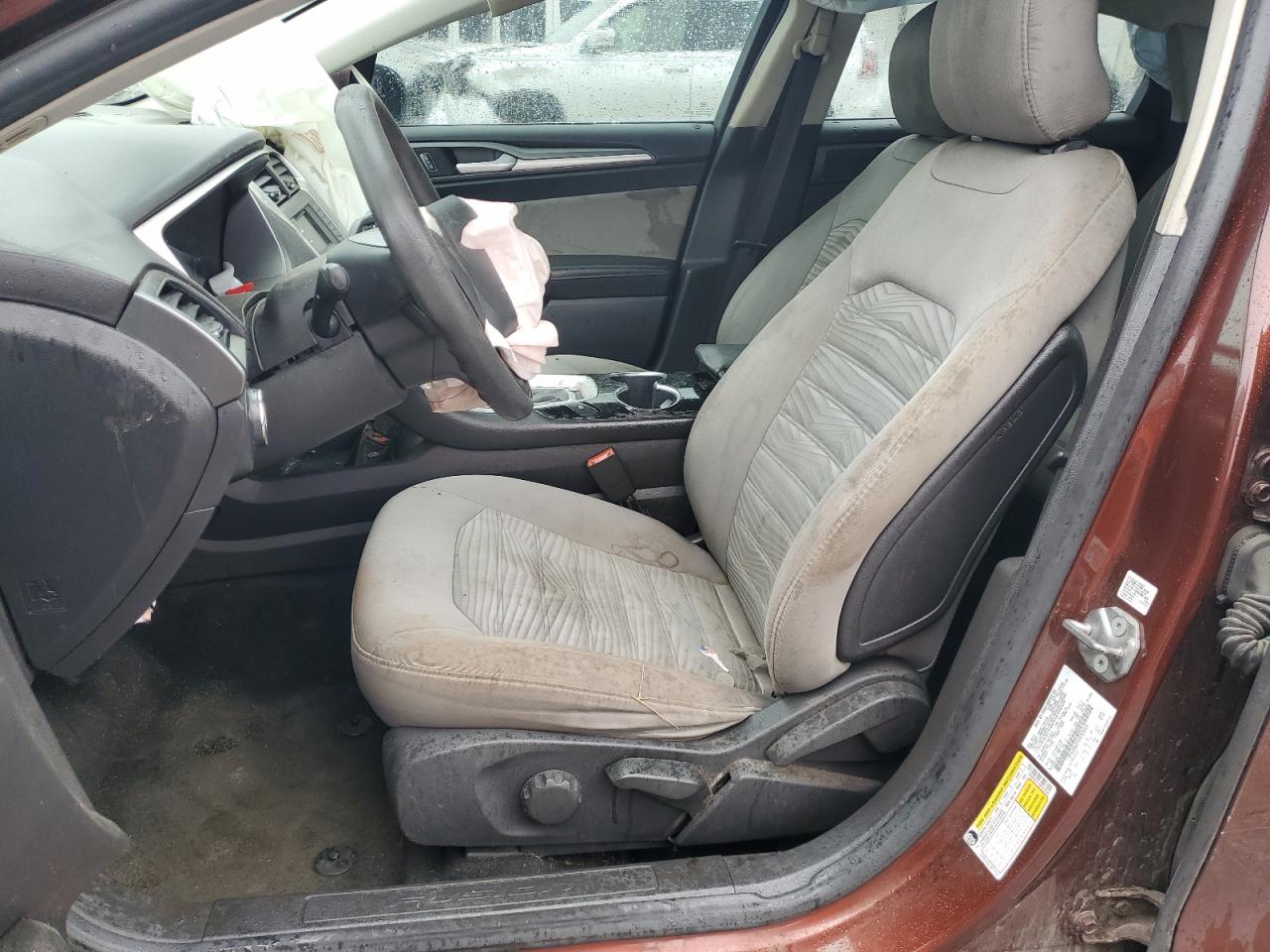 2016 Ford Fusion S VIN: 3FA6P0G71GR223334 Lot: 84780665