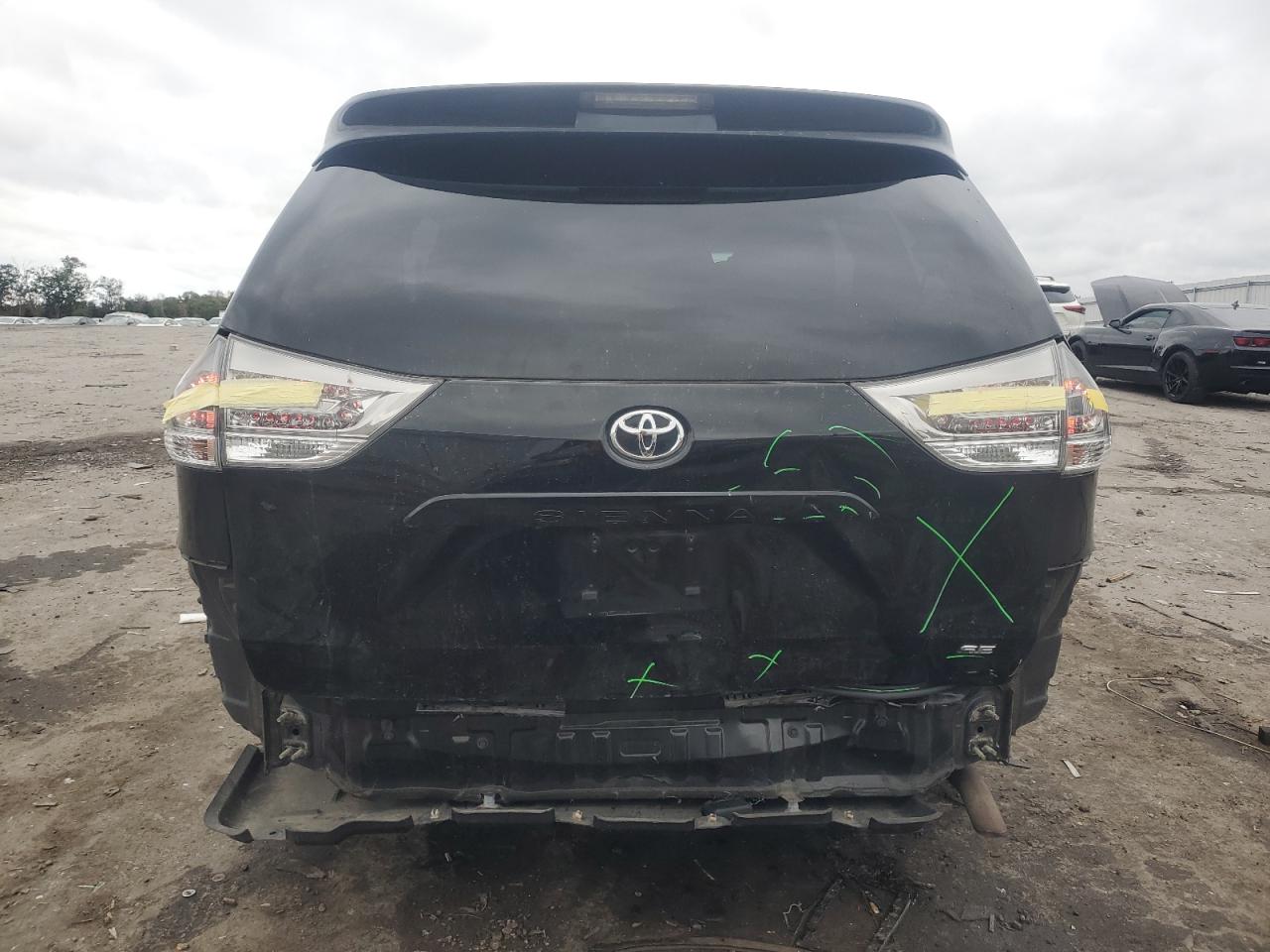 2011 Toyota Sienna Sport VIN: 5TDXK3DC2BS145037 Lot: 85851475