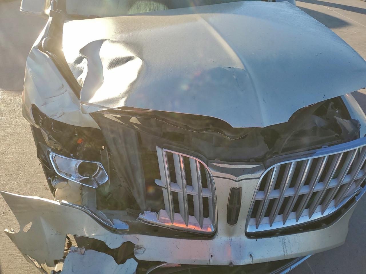 2010 Lincoln Mkt VIN: 2LMHJ5FR0ABJ06094 Lot: 90460085