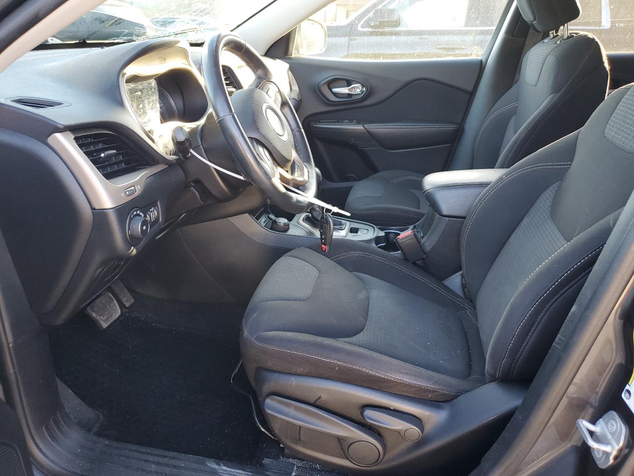 2016 Jeep Cherokee Latitude VIN: 1C4PJMCBXGW115616 Lot: 89620285