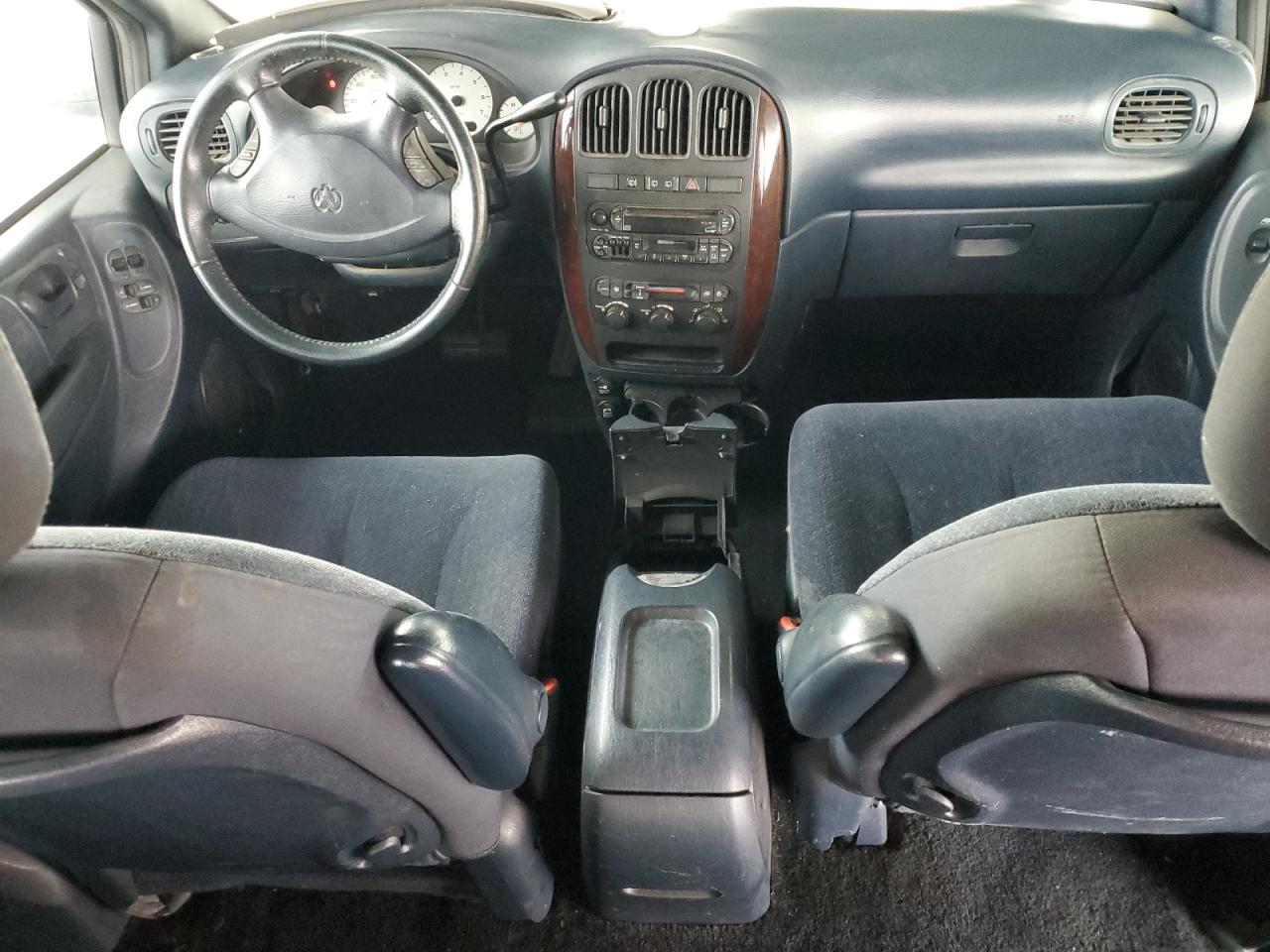 2001 Dodge Grand Caravan Sport VIN: 2B4GT44L71R253516 Lot: 87467985