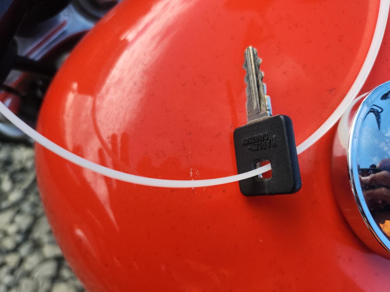 2006 Harley-Davidson Xl883 R California VIN: 1HD4CKM366K400505 Lot: 82656025